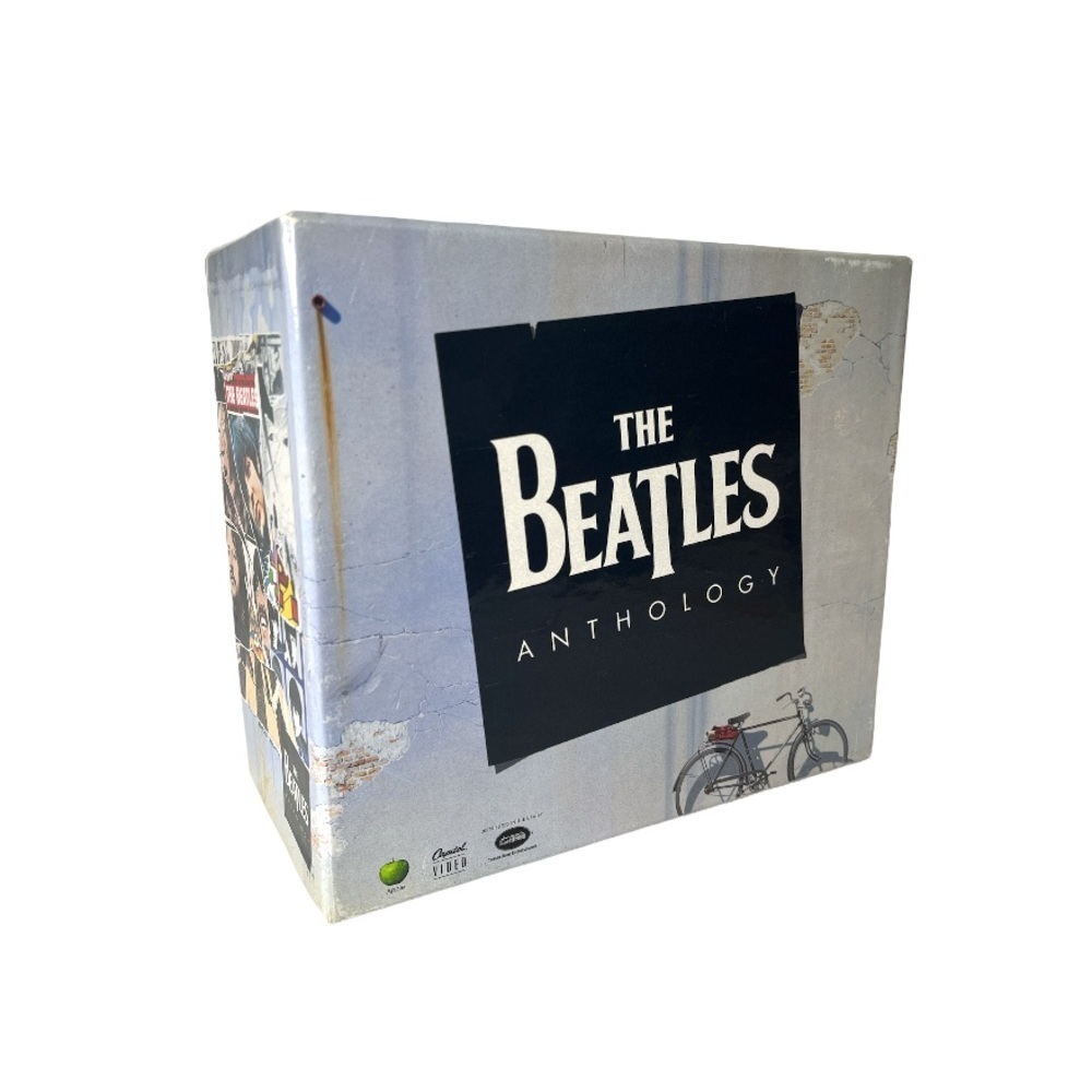 The Beatles Anthology VHS 1996 1 - 8 Tape Set Capital Records Vintage Collector - Picture 4 of 9